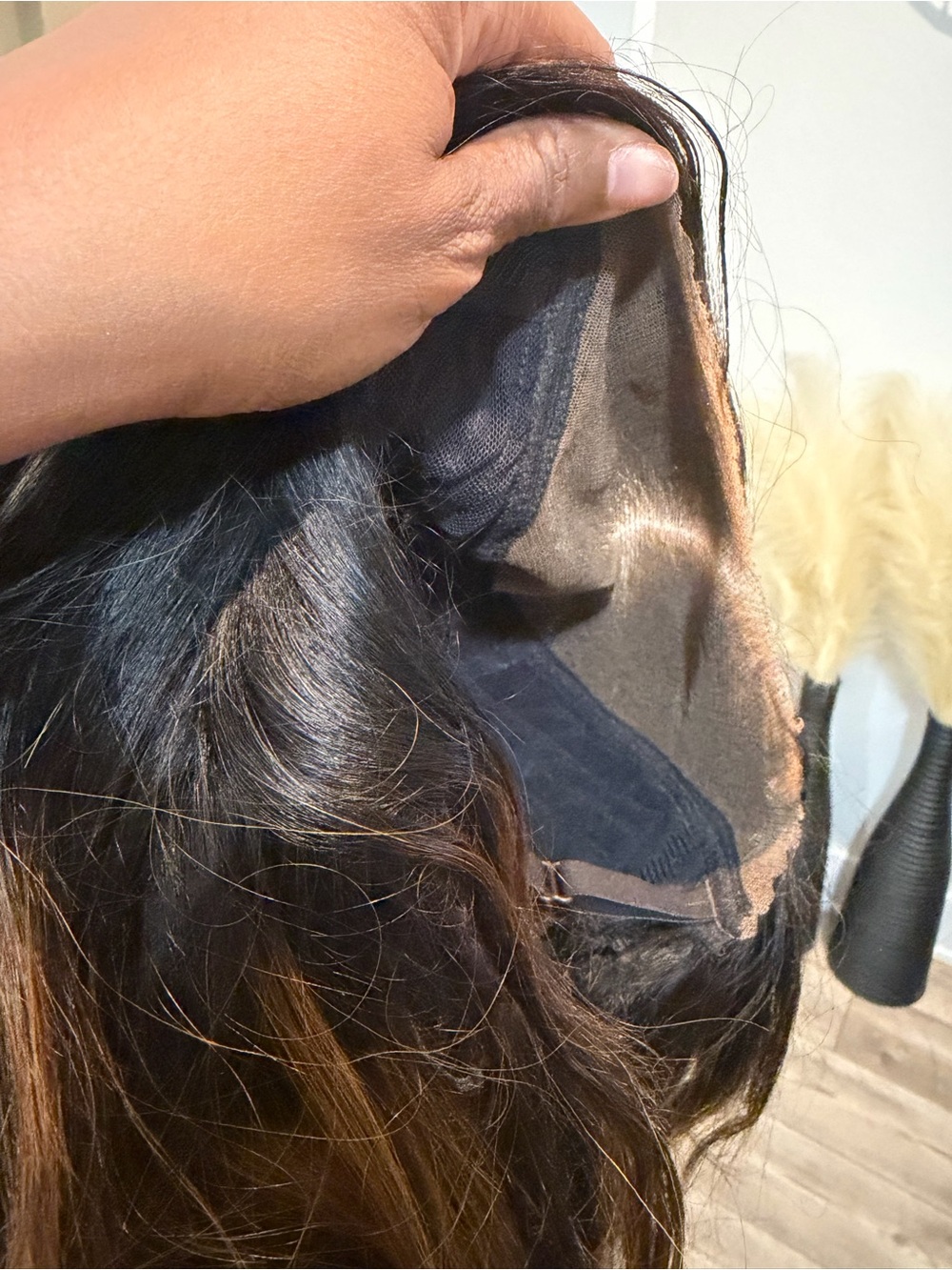 12 inch layered shoulder length wig - Picture 4 of 6